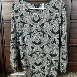 Elegant Green and White Patterned Blouse